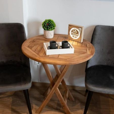 Cozy Modern Studio In Thessaloniki 아파트 외부 사진
